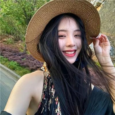 春色无边满杏林